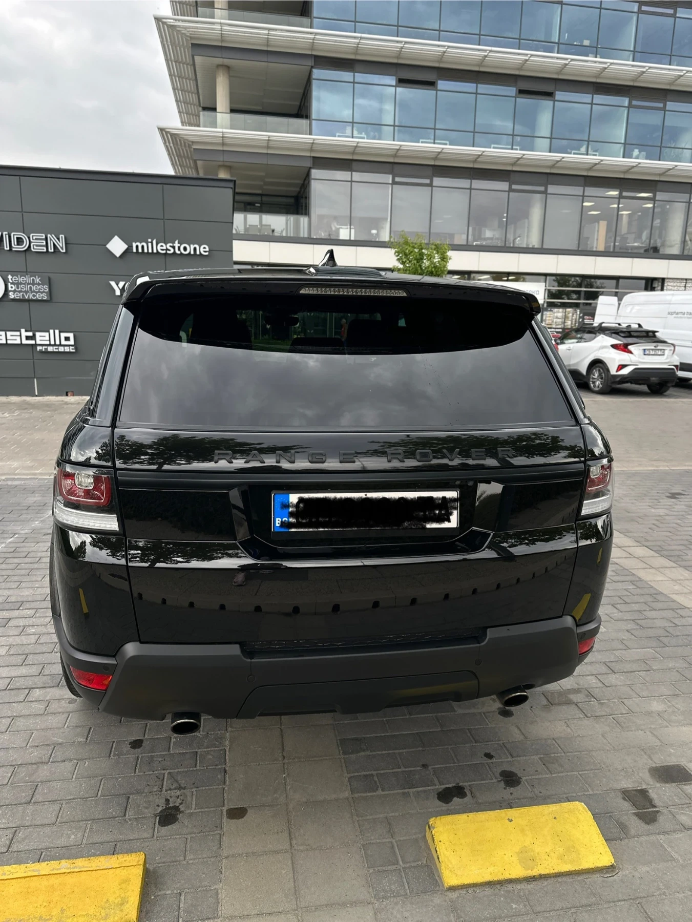 Land Rover Range Rover Sport Supercharge 5.0L, V8 Petrol - изображение 7 | Auto.bg Land Rover Range Rover Sport Supercharge 5.0L, V8 Petrol - изображение 7