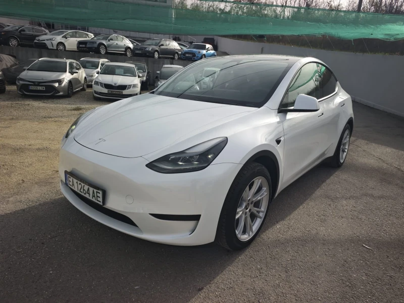 Tesla Model Y RWD* ЕВРОПЕЙСКИ* САМО 12000КМ* КАТО НОВ - 63999 лв. / 32722.17 € - 72754056 1 | Car24.bg Tesla Model Y RWD* ЕВРОПЕЙСКИ* САМО 12000КМ* КАТО НОВ - 63999 лв. / 32722.17 € - 72754056 1