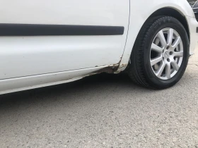 Seat Alhambra 1.9TDI AVTOMAT - 2600 € / 5085.16 лв. - 94704972 5 | Car24.bg Seat Alhambra 1.9TDI AVTOMAT - 2600 € / 5085.16 лв. - 94704972 5