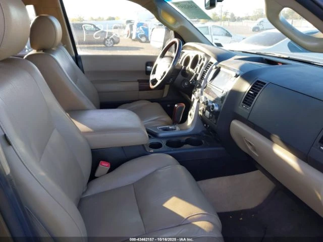 Toyota Sequoia PLATINUM* 5.7* V8* ПОДГРЕВ* КАМЕРА* КЕЙЛЕС - изображение 10 | Auto.bg Toyota Sequoia PLATINUM* 5.7* V8* ПОДГРЕВ* КАМЕРА* КЕЙЛЕС - изображение 10