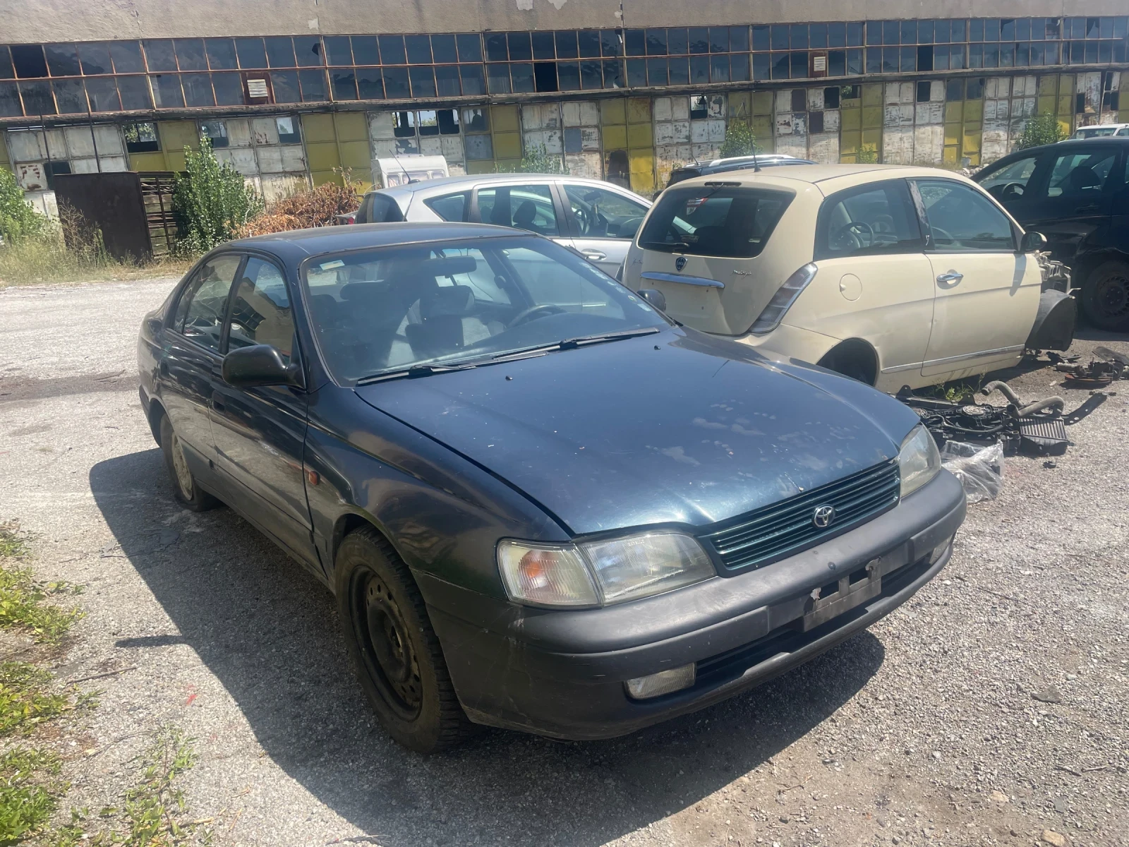 Toyota Carina 1.6 i | Auto.bg — изображение 1 Toyota Carina 1.6 i | Auto.bg — изображение 1