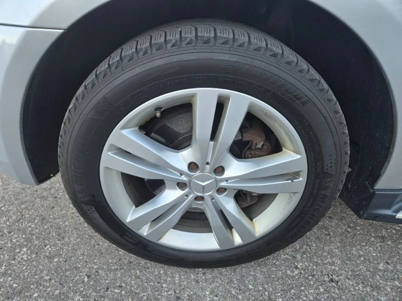 Mercedes-Benz ML 55 AMG 5.5 CARFAX АВТО КРЕДИТ  - изображение 9 | Auto.bg Mercedes-Benz ML 55 AMG 5.5 CARFAX АВТО КРЕДИТ  - изображение 9