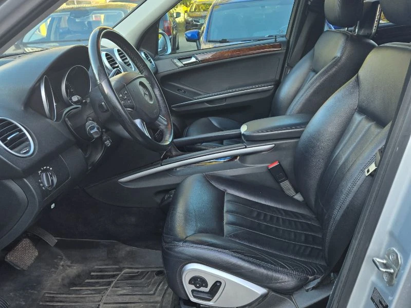 Mercedes-Benz ML 55 AMG 5.5 CARFAX АВТО КРЕДИТ  - изображение 6 | Auto.bg Mercedes-Benz ML 55 AMG 5.5 CARFAX АВТО КРЕДИТ  - изображение 6