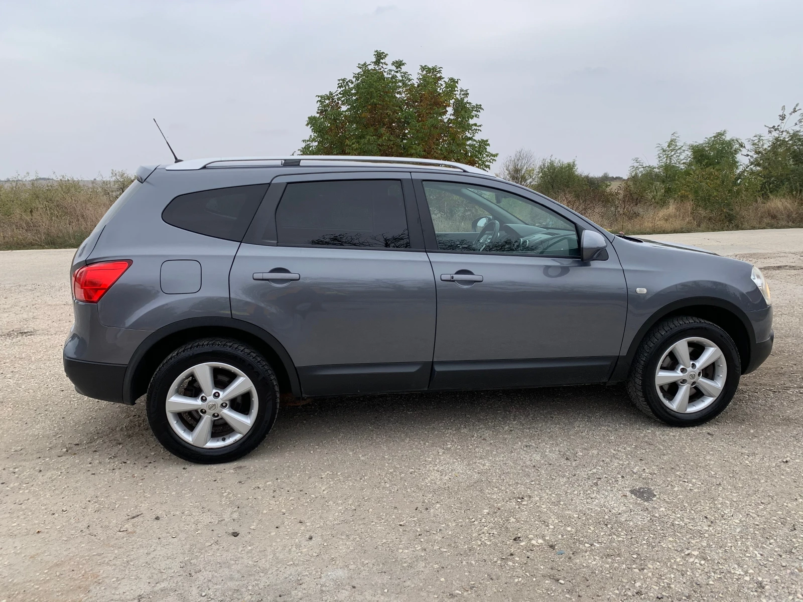 Nissan Qashqai 2.0i 4x4 - изображение 6 | Auto.bg Nissan Qashqai 2.0i 4x4 - изображение 6