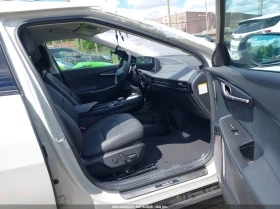 Kia EV6 Wind - 16500 € / 32271.19 лв. - 51561156 5 | Car24.bg Kia EV6 Wind - 16500 € / 32271.19 лв. - 51561156 5