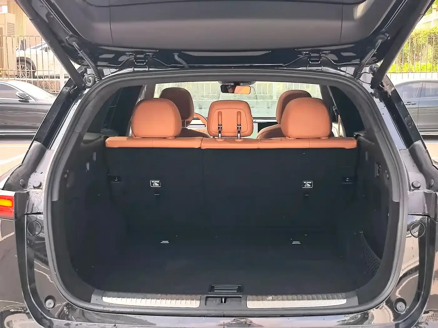 Xpeng G9 680 AWD Max | Auto.bg — изображение 1 Xpeng G9 680 AWD Max | Auto.bg — изображение 1