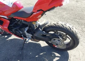 Ducati Supersport 950 S | Auto.bg — изображение 13 Ducati Supersport 950 S | Auto.bg — изображение 13