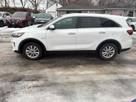 Kia Sorento AWD CARFAX АВТО КРЕДИТ - 21850 лв. / 11171.73 € - 24747356 2 | Car24.bg Kia Sorento AWD CARFAX АВТО КРЕДИТ - 21850 лв. / 11171.73 € - 24747356 2