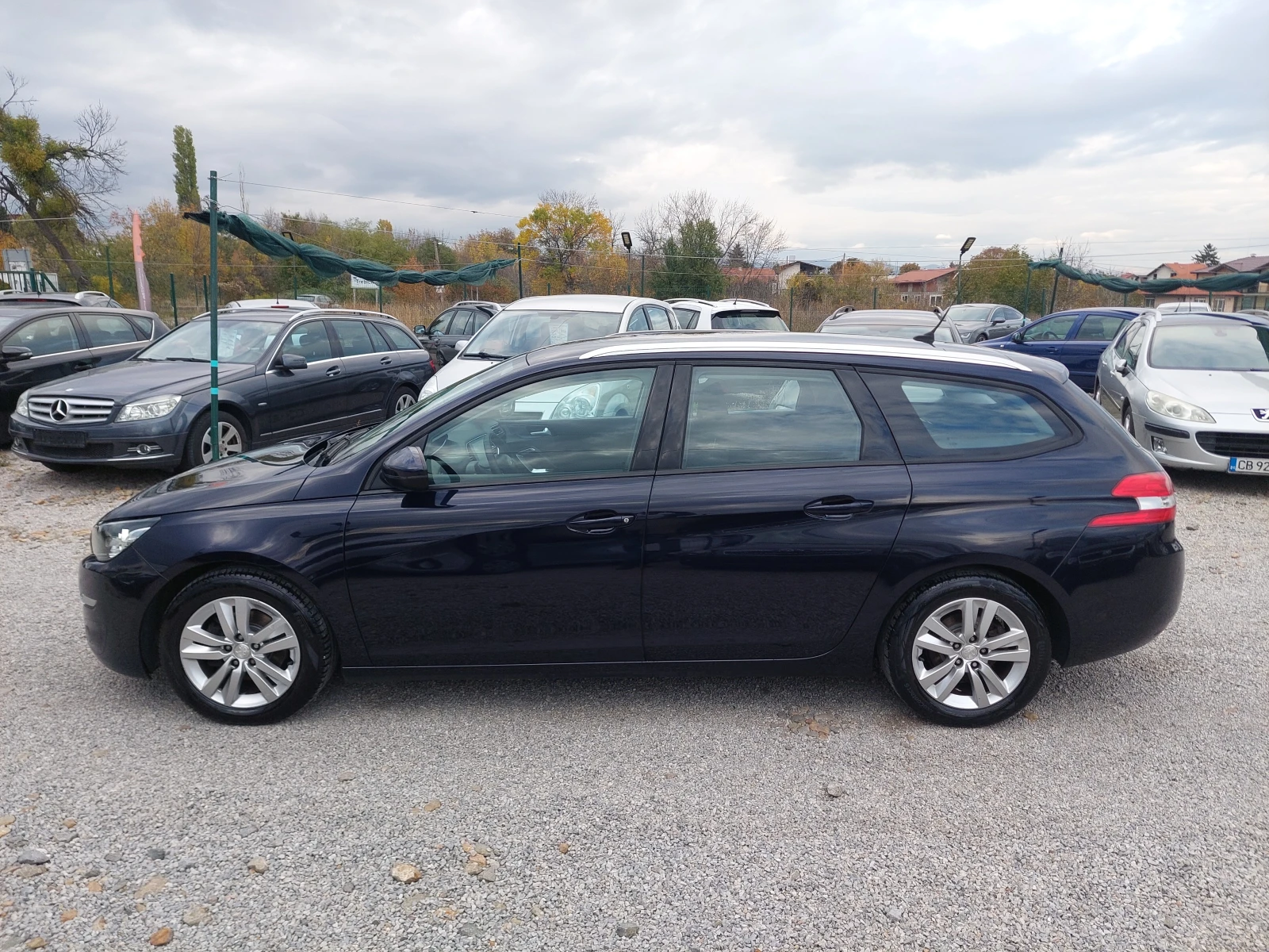 Peugeot 308 1, 6 Blue-HDI FAP "Business-Line" - изображение 8 | Auto.bg Peugeot 308 1, 6 Blue-HDI FAP "Business-Line" - изображение 8