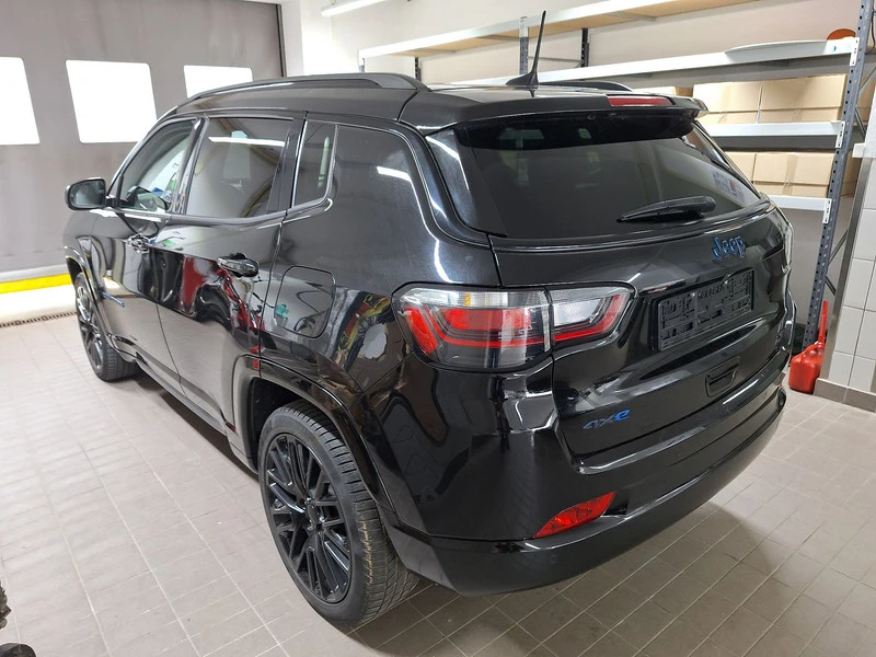 Jeep Compass 1.3 T4 4xe PLUG-IN HYBRID "S" 241 коня - изображение 4 | Auto.bg Jeep Compass 1.3 T4 4xe PLUG-IN HYBRID "S" 241 коня - изображение 4