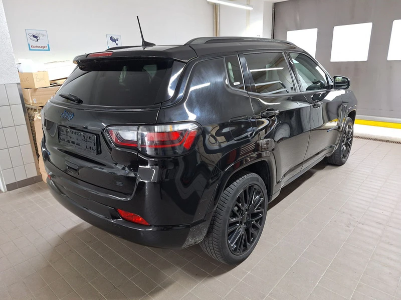 Jeep Compass 1.3 T4 4xe PLUG-IN HYBRID "S" 241 коня - изображение 3 | Auto.bg Jeep Compass 1.3 T4 4xe PLUG-IN HYBRID "S" 241 коня - изображение 3