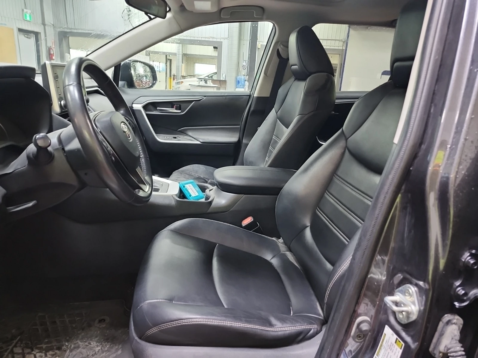 Toyota Rav4 * CARFAX * БЕЗ ПЪРВОНАЧАЛНА ВНОСКА - изображение 5 | Auto.bg Toyota Rav4 * CARFAX * БЕЗ ПЪРВОНАЧАЛНА ВНОСКА - изображение 5