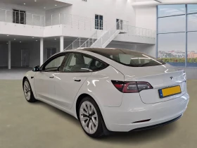 Tesla Model 3 LR AWD 75 kWh 88.3% SoH Autopilot Зимен пакет | Auto.bg — изображение 3 Tesla Model 3 LR AWD 75 kWh 88.3% SoH Autopilot Зимен пакет | Auto.bg — изображение 3