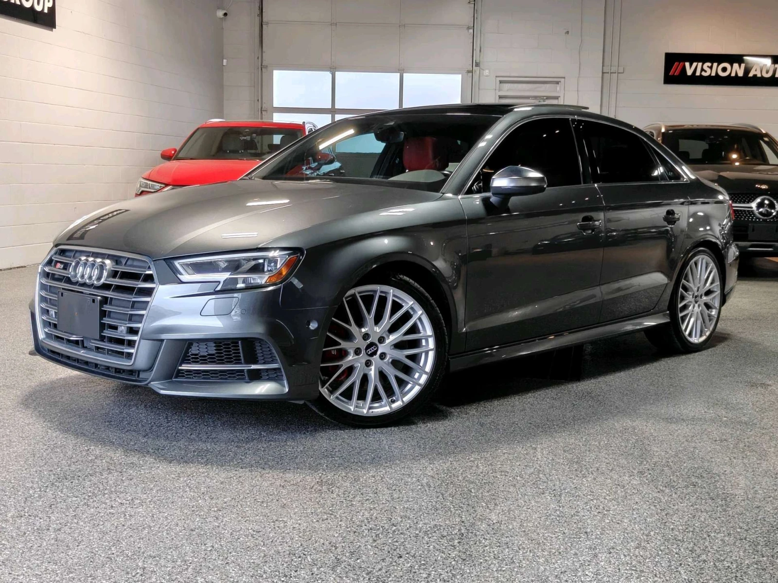 Audi S3 CARPLAY / ЧЕРВЕН САЛОН / PANO / ЦЕНА ДО БГ | Auto.bg — изображение 1 Audi S3 CARPLAY / ЧЕРВЕН САЛОН / PANO / ЦЕНА ДО БГ | Auto.bg — изображение 1