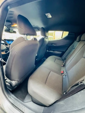 Toyota C-HR 1.8 Hybrid в официална гаранция | Mobile.bg — малка снимка 17