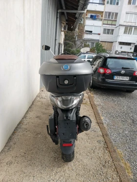 Piaggio Beverly 300 i | Auto.bg — изображение 8 Piaggio Beverly 300 i | Auto.bg — изображение 8