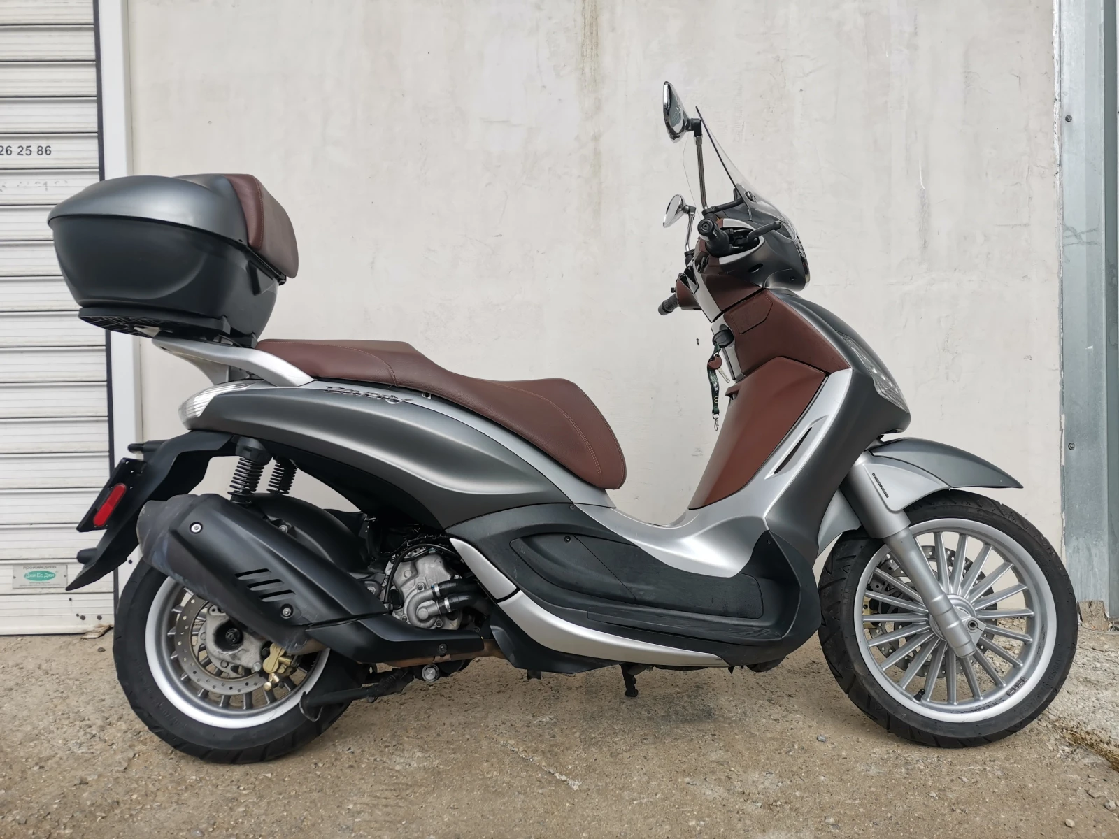 Piaggio Beverly 300 i | Auto.bg — изображение 1 Piaggio Beverly 300 i | Auto.bg — изображение 1