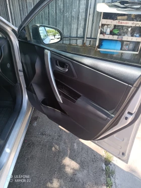 Toyota Auris 1.3i - 7900 € / 15451.06 лв. - 27844088 12 | Car24.bg Toyota Auris 1.3i - 7900 € / 15451.06 лв. - 27844088 12
