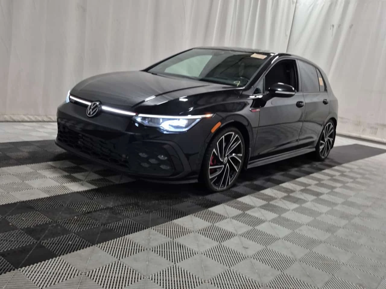 VW Golf GTI * PERFORMANCE * CARFAX * | Auto.bg — изображение 1 VW Golf GTI * PERFORMANCE * CARFAX * | Auto.bg — изображение 1