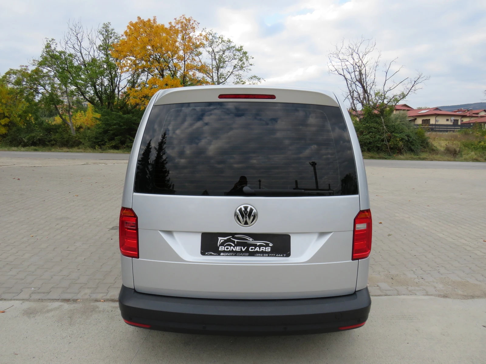 VW Caddy * 2.0TDI DISTRONIC ПЪТНИЧЕСКИ*  - изображение 6 | Auto.bg VW Caddy * 2.0TDI DISTRONIC ПЪТНИЧЕСКИ*  - изображение 6