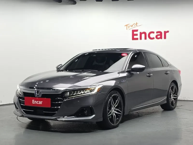 Honda Accord 10Th Generation 2.0 Hybrid Touring | Auto.bg — изображение 1 Honda Accord 10Th Generation 2.0 Hybrid Touring | Auto.bg — изображение 1