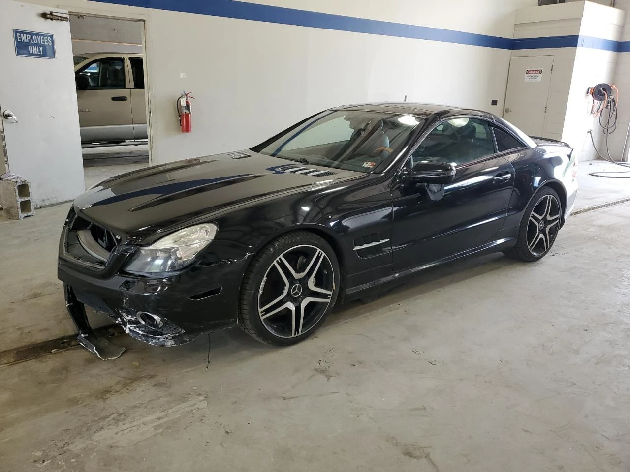 Mercedes-Benz SL 500 AMG* HARMAN/KARDON* KEYLESS* ОБУДУХ - изображение 3 | Auto.bg Mercedes-Benz SL 500 AMG* HARMAN/KARDON* KEYLESS* ОБУДУХ - изображение 3