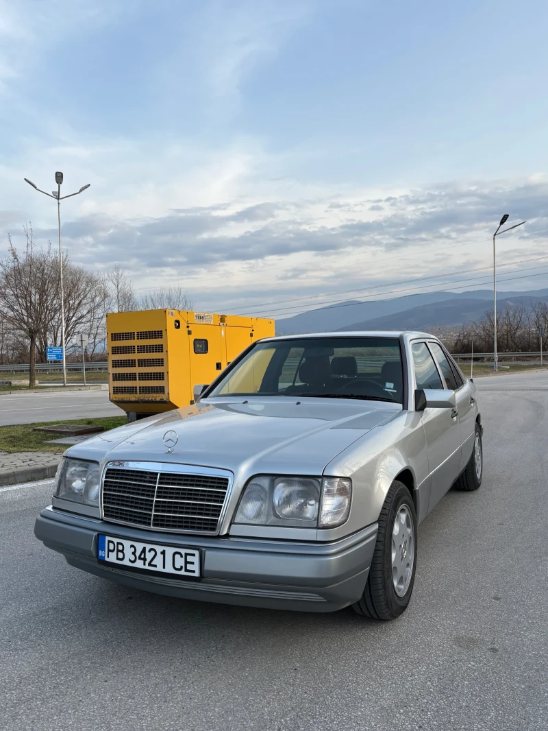 Mercedes-Benz E 220 - 9300 € / 18189.22 лв. - 68687373 1 | Car24.bg Mercedes-Benz E 220 - 9300 € / 18189.22 лв. - 68687373 1