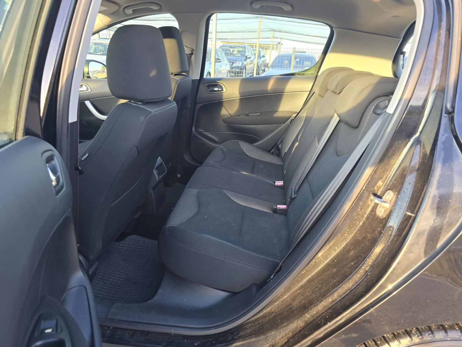 Peugeot 308 1.6i/GERMANY - изображение 8 | Auto.bg Peugeot 308 1.6i/GERMANY - изображение 8