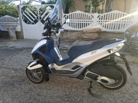 Piaggio Mp3 300 i | Auto.bg — изображение 2 Piaggio Mp3 300 i | Auto.bg — изображение 2