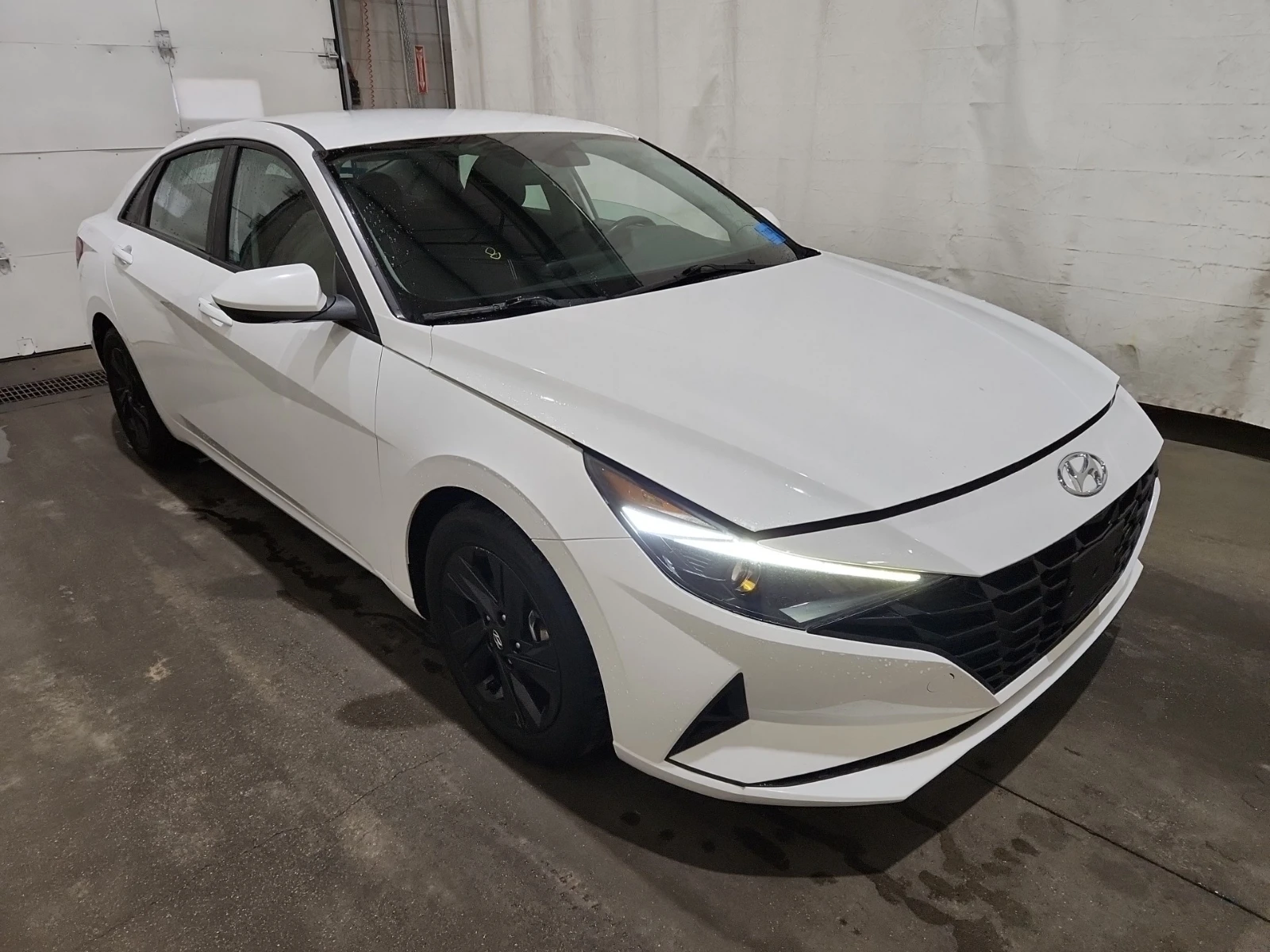 Hyundai Elantra * CARFAX * БЕЗ ПЪРВОНАЧАЛНА ВНОСКА - изображение 2 | Auto.bg Hyundai Elantra * CARFAX * БЕЗ ПЪРВОНАЧАЛНА ВНОСКА - изображение 2