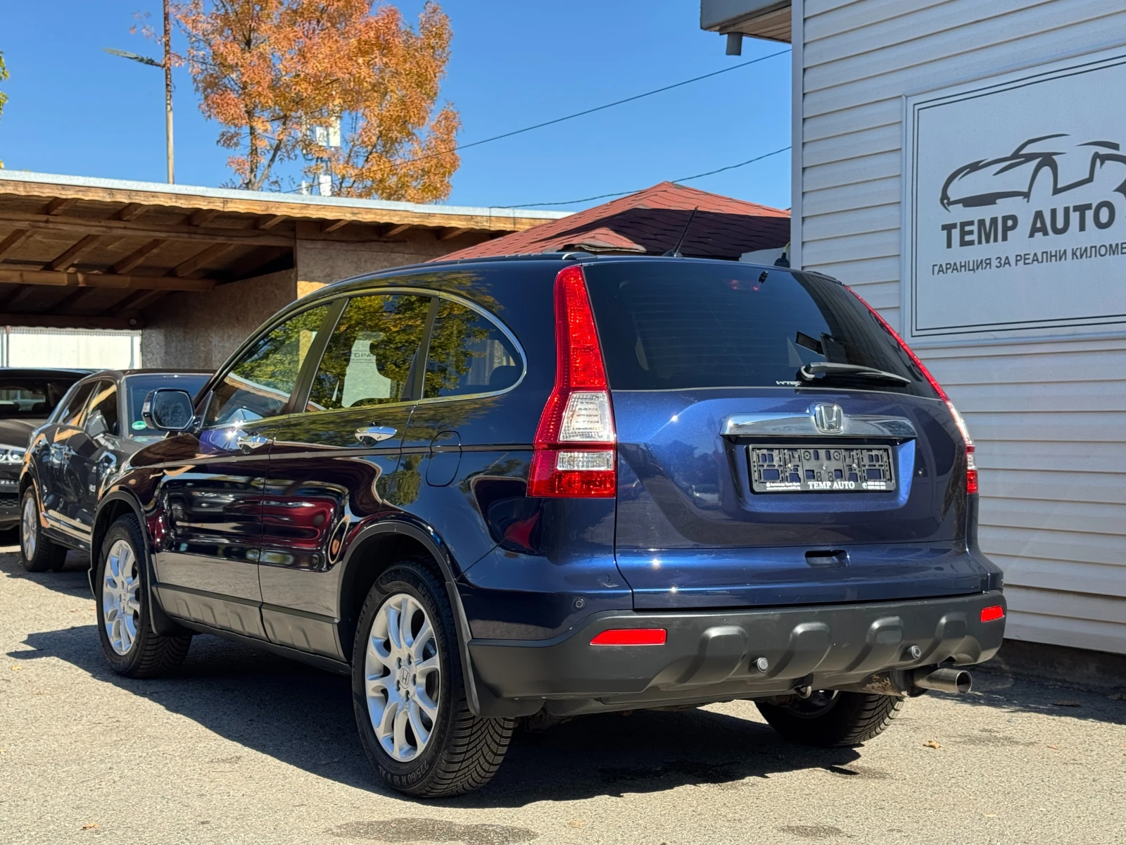 Honda Cr-v 2.0VTEC* 4х4* С ПЪЛНА ИСТОРИЯ В ХОНДА  - изображение 6 | Auto.bg Honda Cr-v 2.0VTEC* 4х4* С ПЪЛНА ИСТОРИЯ В ХОНДА  - изображение 6