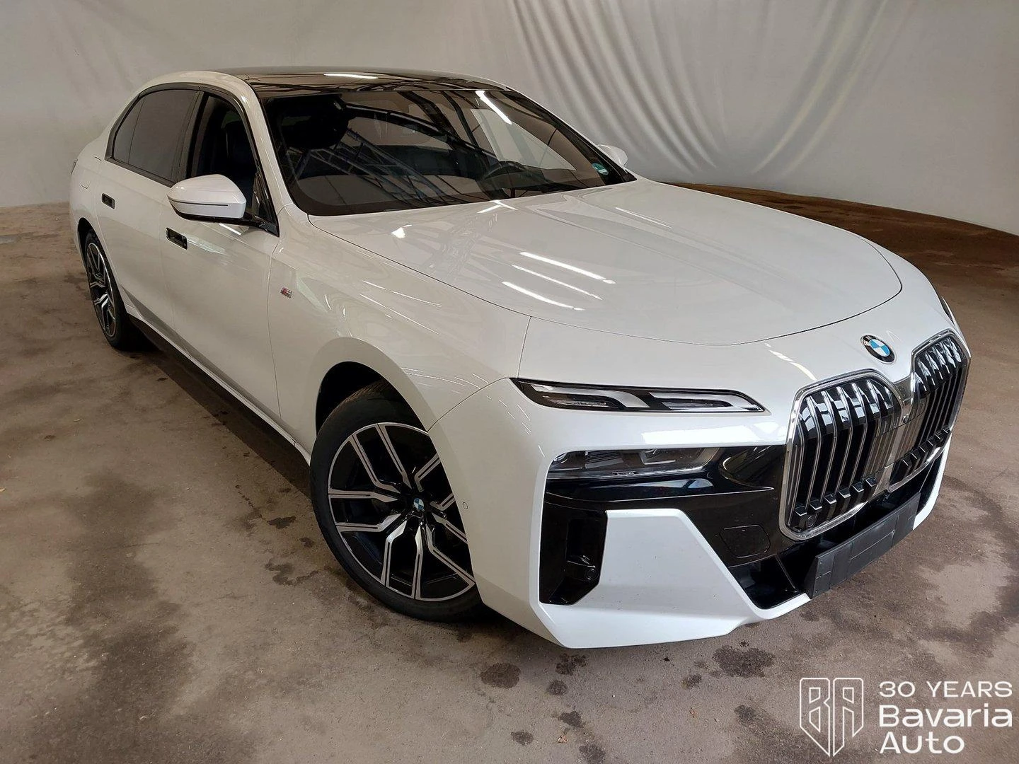 BMW 740 d xDrive M Sport Paket Sportautomatic - изображение 4 | Auto.bg BMW 740 d xDrive M Sport Paket Sportautomatic - изображение 4