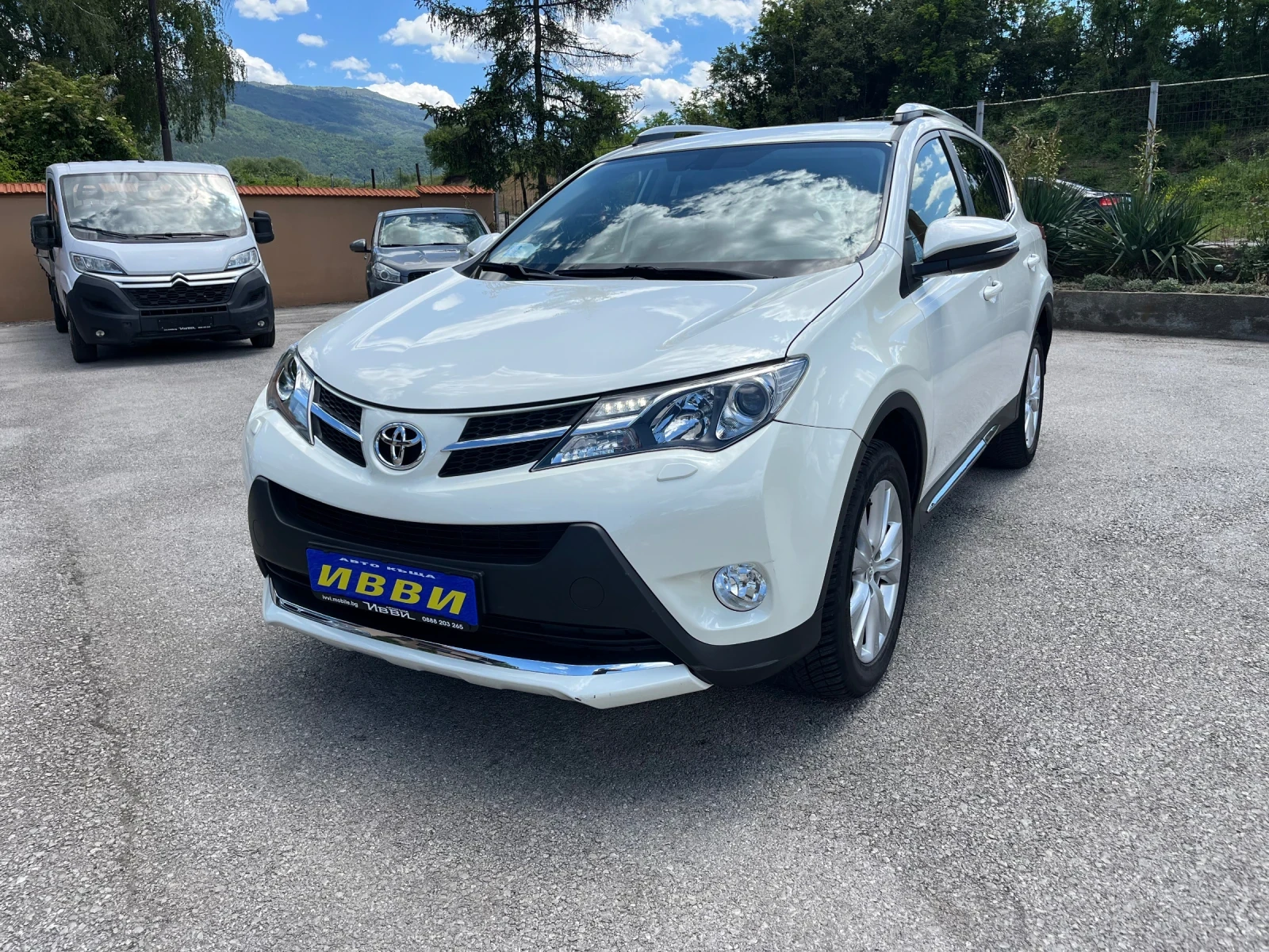 Toyota Rav4 2.0D-4D WHITE EDITION 99 Х КМ | Auto.bg — изображение 1 Toyota Rav4 2.0D-4D WHITE EDITION 99 Х КМ | Auto.bg — изображение 1