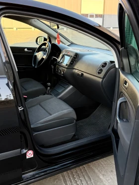 VW Golf Plus 1.9TDI /ТОП СЪСТОЯНИЕ/СЕРВИЗНА ИСТОРИЯ/ | Auto.bg — изображение 6 VW Golf Plus 1.9TDI /ТОП СЪСТОЯНИЕ/СЕРВИЗНА ИСТОРИЯ/ | Auto.bg — изображение 6