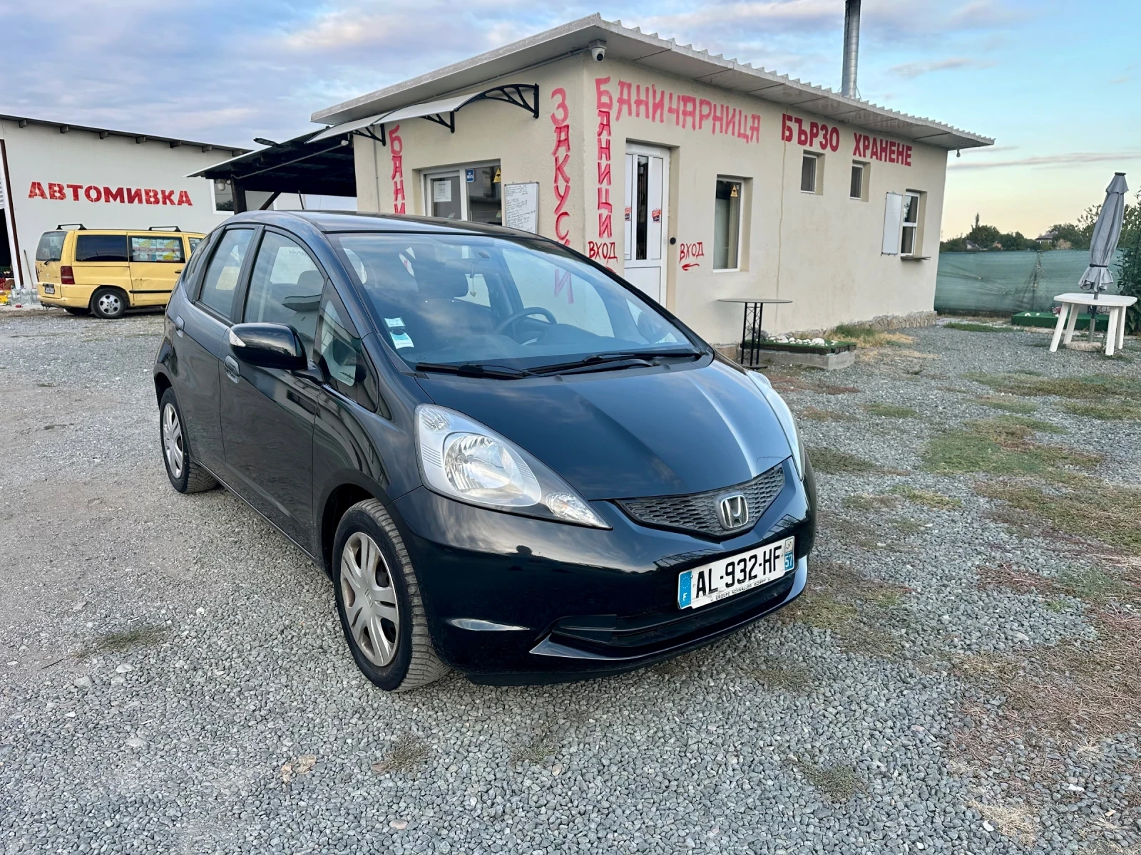 Honda Jazz 1.4i 100kc пълна сервизна история! - изображение 2 | Auto.bg Honda Jazz 1.4i 100kc пълна сервизна история! - изображение 2