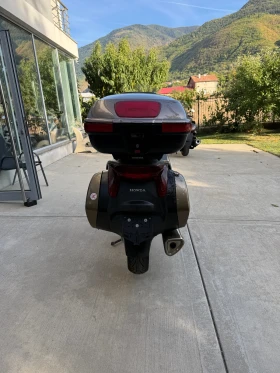 Honda Deauville 700i | Auto.bg — изображение 7 Honda Deauville 700i | Auto.bg — изображение 7
