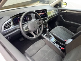 VW T-Roc undefined | Auto.bg — изображение 5 VW T-Roc undefined | Auto.bg — изображение 5