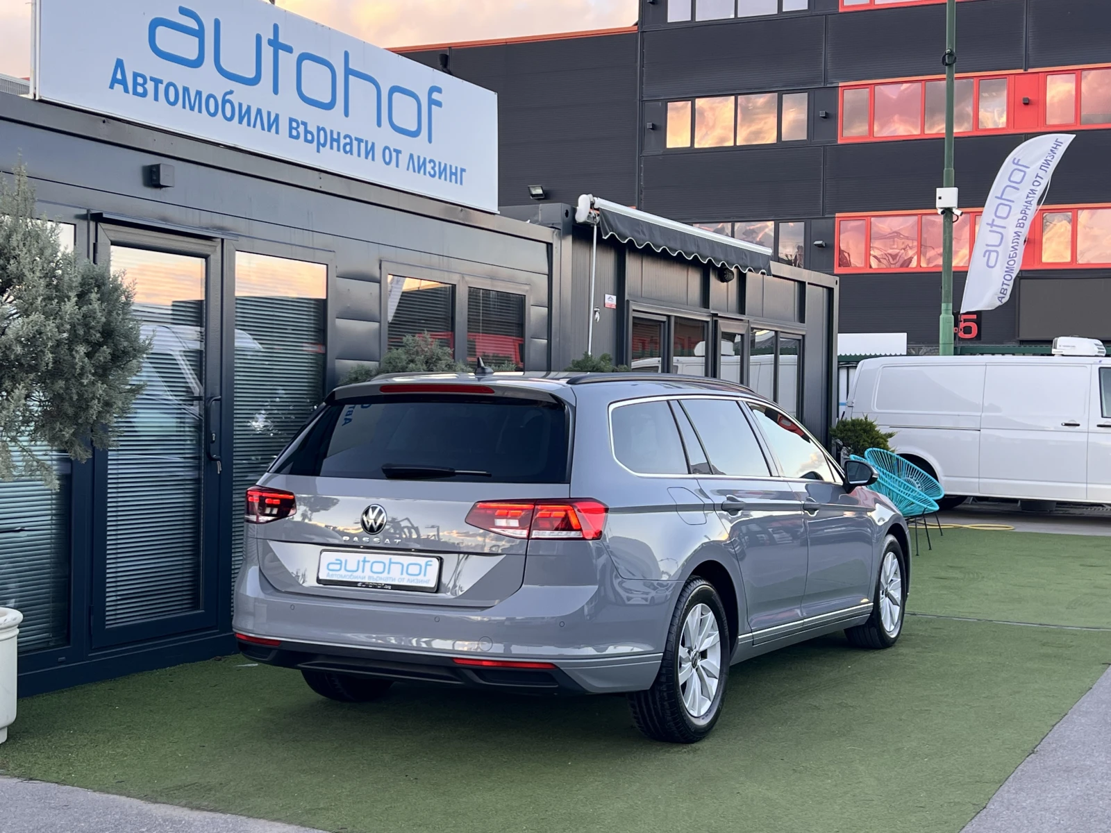 VW Passat BUSINESS/2.0TDI/150k.c./7-DSG/N1 - изображение 4 | Auto.bg VW Passat BUSINESS/2.0TDI/150k.c./7-DSG/N1 - изображение 4