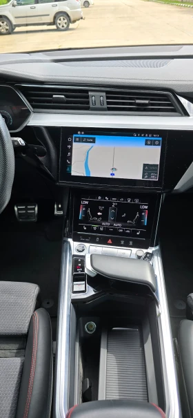 Audi E-Tron Q8 55 e-tron Quattro S-line SOH 91%Distronic 360Vi | Auto.bg — изображение 11 Audi E-Tron Q8 55 e-tron Quattro S-line SOH 91%Distronic 360Vi | Auto.bg — изображение 11