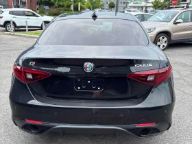 Alfa Romeo Giulia * 4dr Sdn AWD * CARFAX * ЦЕНА ДО БГ | Auto.bg — изображение 4 Alfa Romeo Giulia * 4dr Sdn AWD * CARFAX * ЦЕНА ДО БГ | Auto.bg — изображение 4