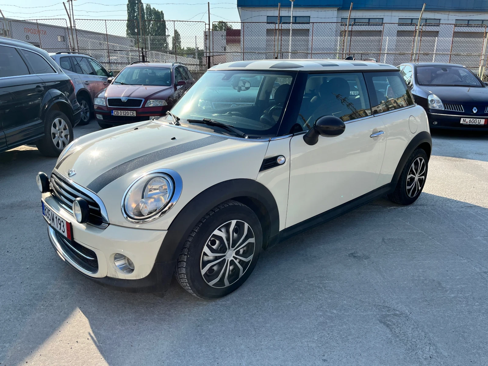 Mini Cooper Cooper D | Auto.bg — изображение 1 Mini Cooper Cooper D | Auto.bg — изображение 1