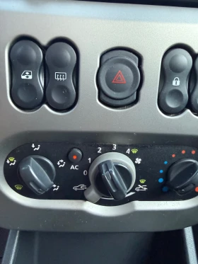 Dacia Sandero 1.2 I 75 к.с. - 1950 € - 18336104 16 | Car24.bg Dacia Sandero 1.2 I 75 к.с. - 1950 € - 18336104 16