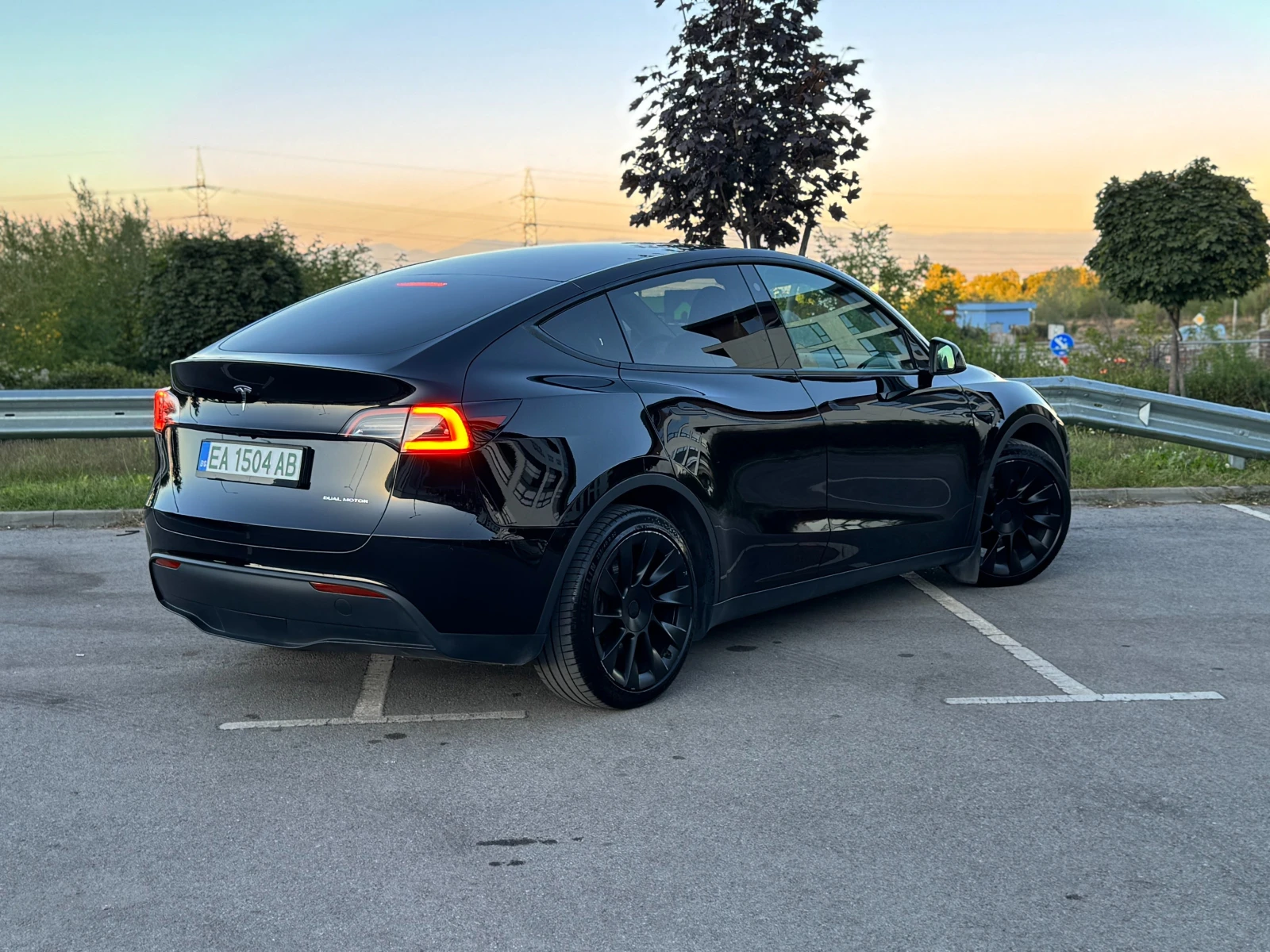 Tesla Model Y Long Range - изображение 4 | Auto.bg Tesla Model Y Long Range - изображение 4