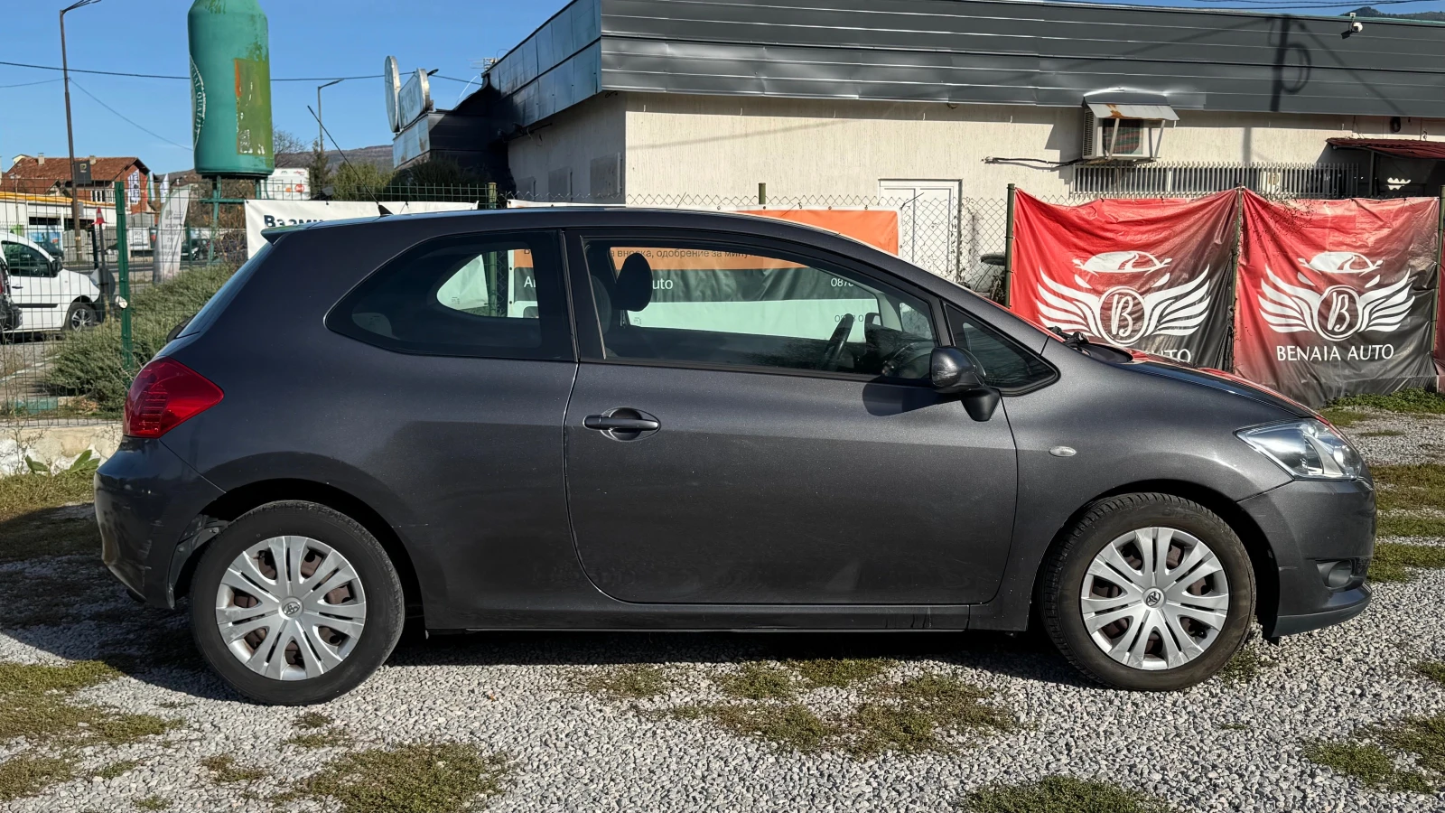 Toyota Auris 2.0D4D 126 k.c  - изображение 8 | Auto.bg Toyota Auris 2.0D4D 126 k.c  - изображение 8