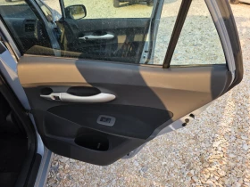 Toyota Auris 1.4 D4D Navi Автоматик Navi | Auto.bg — изображение 9 Toyota Auris 1.4 D4D Navi Автоматик Navi | Auto.bg — изображение 9