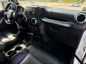 Jeep Wrangler Sahara * CARFAX * ПОДГРЕВ * АВТОКРЕДИТ * | Auto.bg — изображение 12 Jeep Wrangler Sahara * CARFAX * ПОДГРЕВ * АВТОКРЕДИТ * | Auto.bg — изображение 12