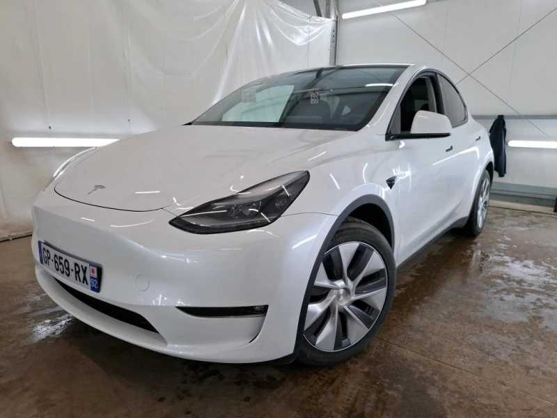 Tesla Model Y Long Range Dual Motor Leather LED Navi Pano 93.6% - 35295 € - 60698939 1 | Car24.bg Tesla Model Y Long Range Dual Motor Leather LED Navi Pano 93.6% - 35295 € - 60698939 1