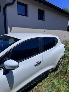 Renault Clio 4 - 7500 € / 14668.73 лв. - 48931300 4 | Car24.bg Renault Clio 4 - 7500 € / 14668.73 лв. - 48931300 4