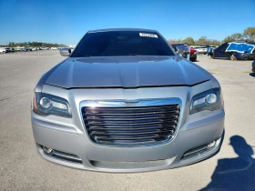 Chrysler 300c S* RWD* КОЖА* ПЪЛНА ИСТОРИЯ - 7399 € - 32879544 5 | Car24.bg Chrysler 300c S* RWD* КОЖА* ПЪЛНА ИСТОРИЯ - 7399 € - 32879544 5