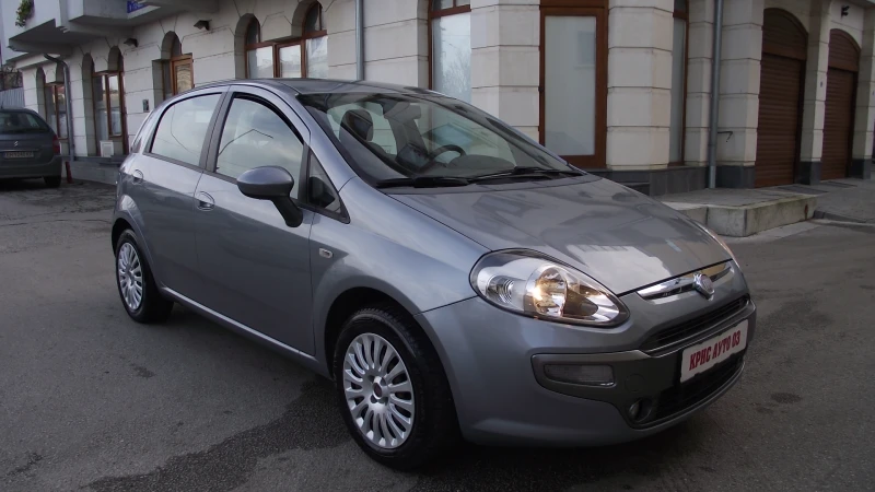 Fiat Punto 1.4.i.82.k.с.Газ бензин.5.100 км. - 5650 лв. / 2888.80 € - 28132128 1 | Car24.bg Fiat Punto 1.4.i.82.k.с.Газ бензин.5.100 км. - 5650 лв. / 2888.80 € - 28132128 1